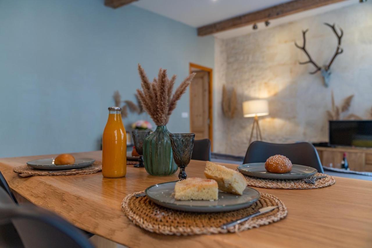 Une Nuit à Nîmes - Appartement au pied de la Maison Carrée Extérieur photo
